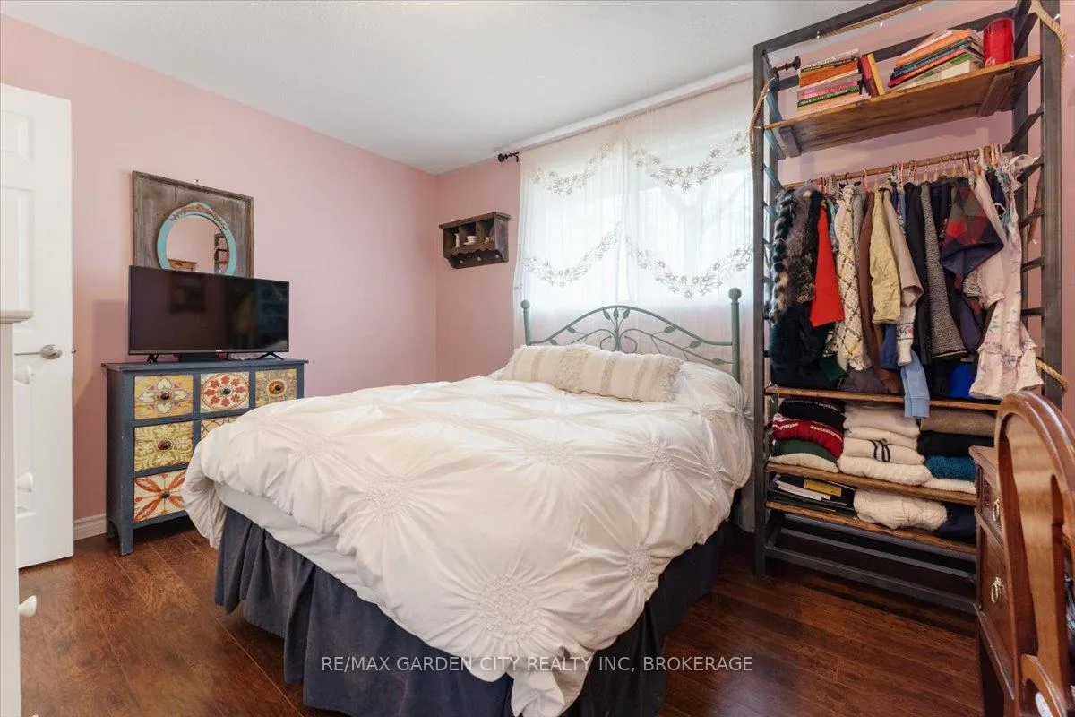 Photo 10 of 68 Barrington Drive, Welland, Prince Charles — HOMEH
