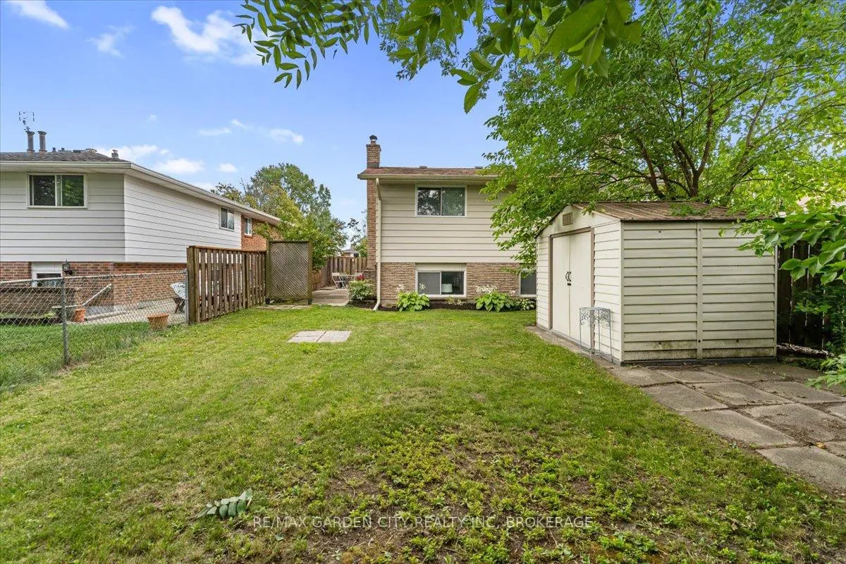 Photo 33 of 68 Barrington Drive, Welland, Prince Charles — HOMEH