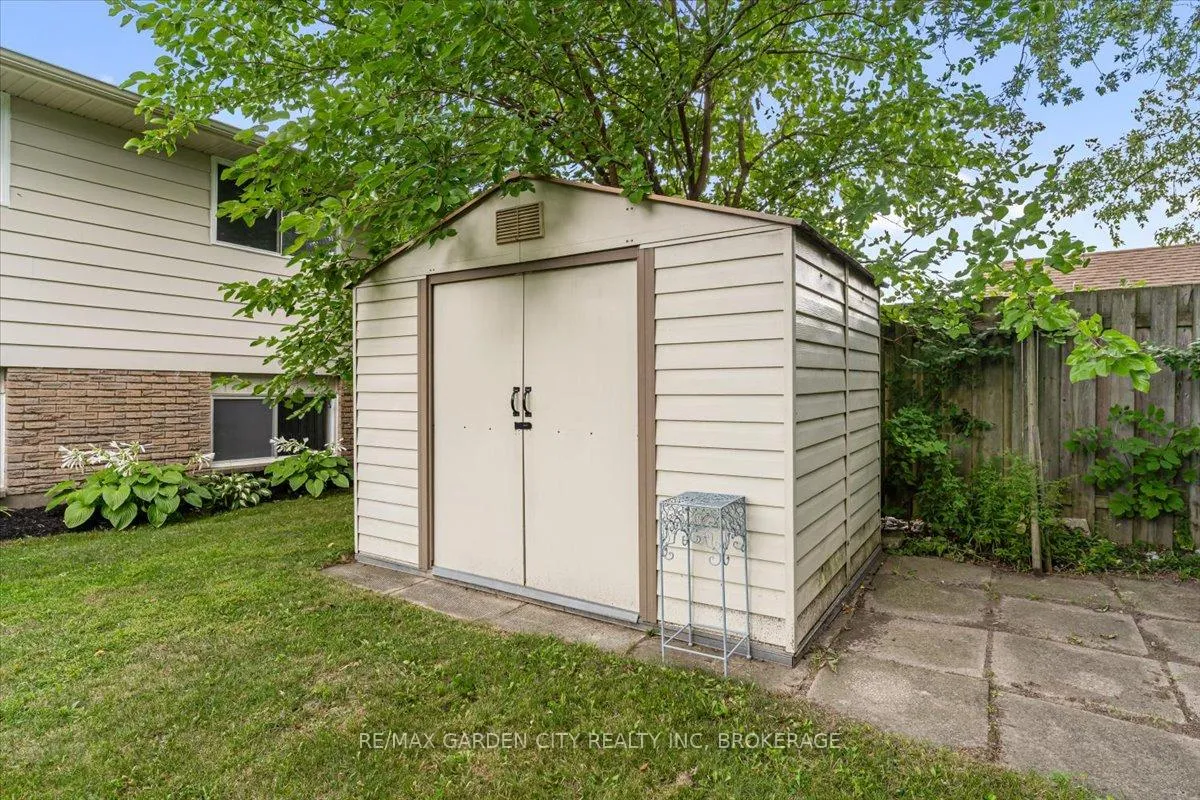 Photo 35 of 68 Barrington Drive, Welland, Prince Charles — HOMEH