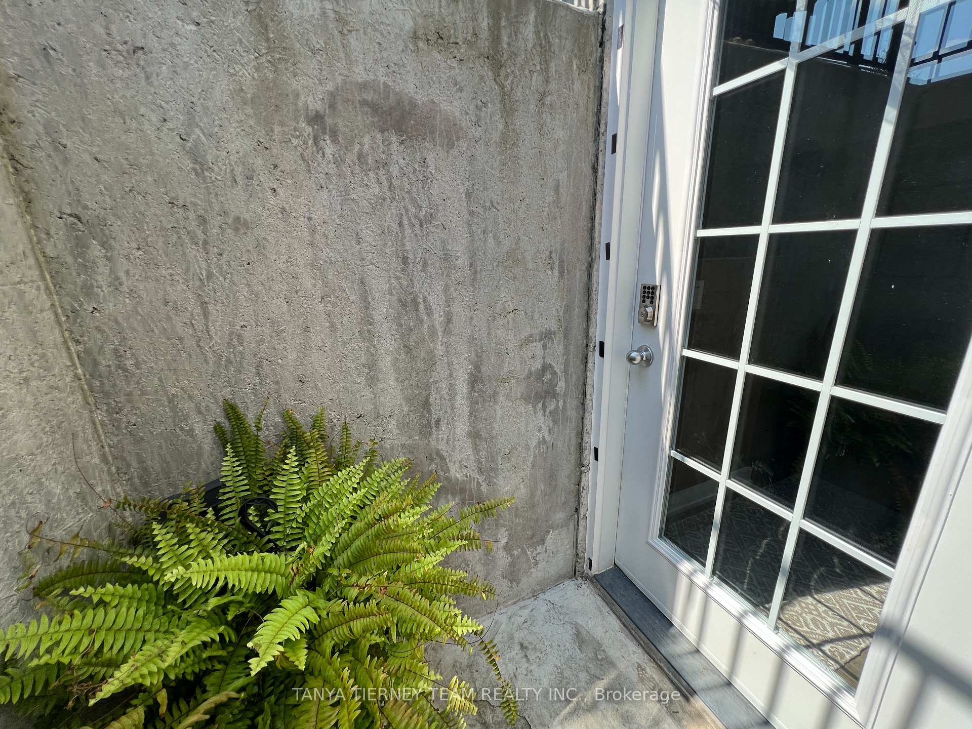 Photo 11 of 86 Mildenhall Place, Whitby, Brooklin — HOMEH