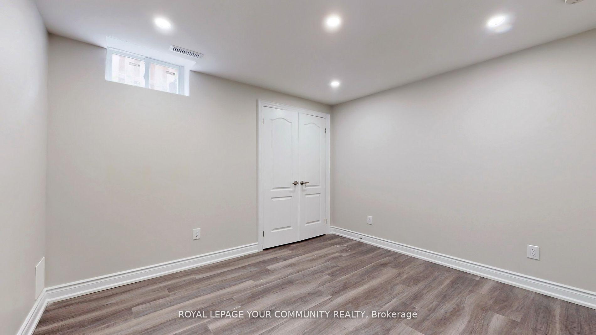 Photo 6 of 52 Lofthouse Drive, Whitby, Rolling Acres — HOMEH