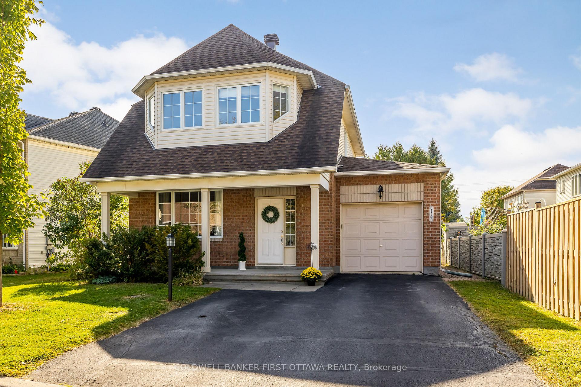 Front of 14 Vistapointe Drive