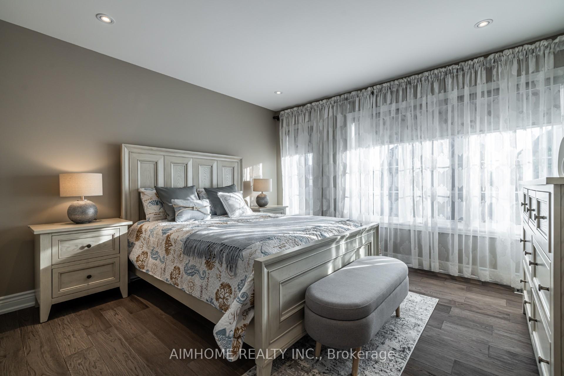 Photo 14 of 83 Wallenberg Drive, Vaughan, Patterson — HOMEH
