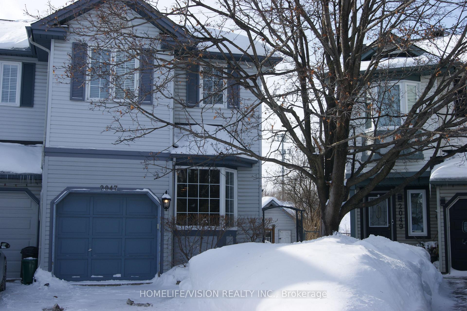 Photo 1 of 2047 Avenue O, Ottawa, Eastway Gardens/Industrial Park — HOMEH