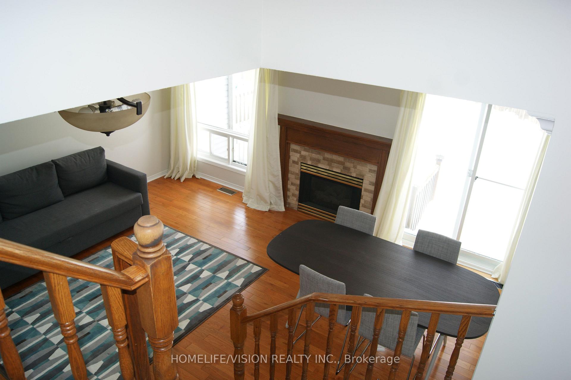Photo 2 of 2047 Avenue O, Ottawa, Eastway Gardens/Industrial Park — HOMEH
