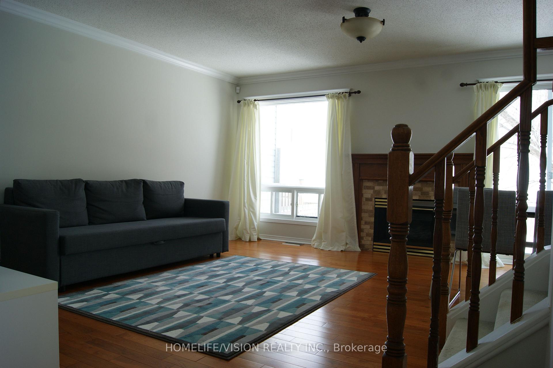 Photo 6 of 2047 Avenue O, Ottawa, Eastway Gardens/Industrial Park — HOMEH