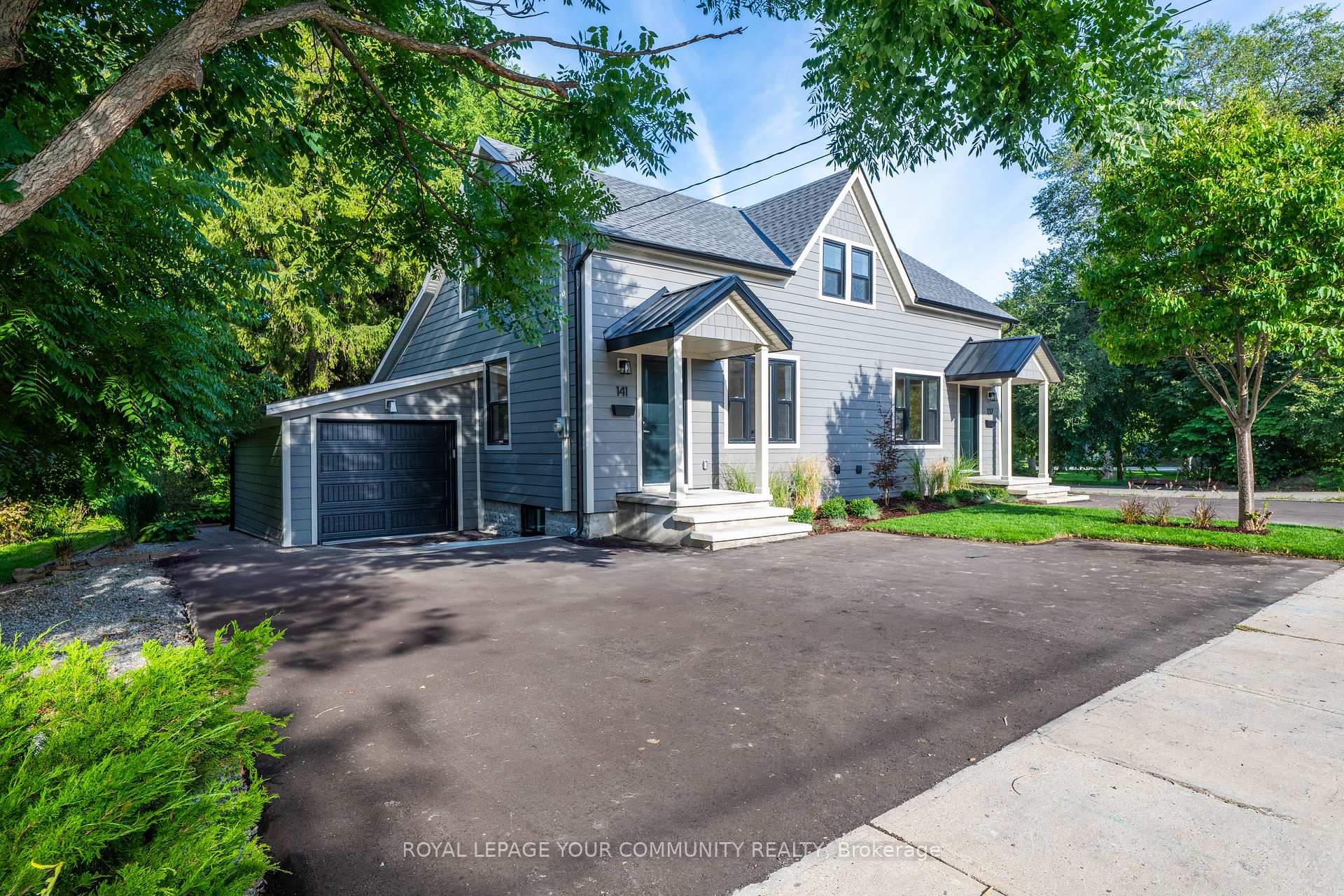 Photo 2 of 141 Clarence Street, Vaughan, West Woodbridge — HOMEH