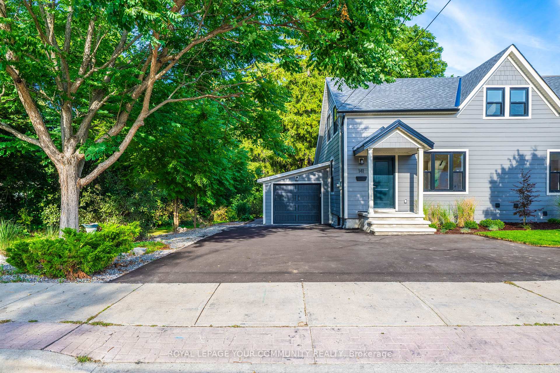 Photo 4 of 141 Clarence Street, Vaughan, West Woodbridge — HOMEH