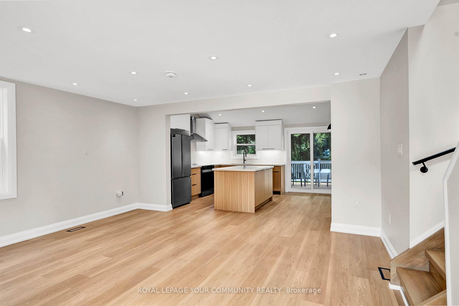 Photo 6 of 141 Clarence Street, Vaughan, West Woodbridge — HOMEH
