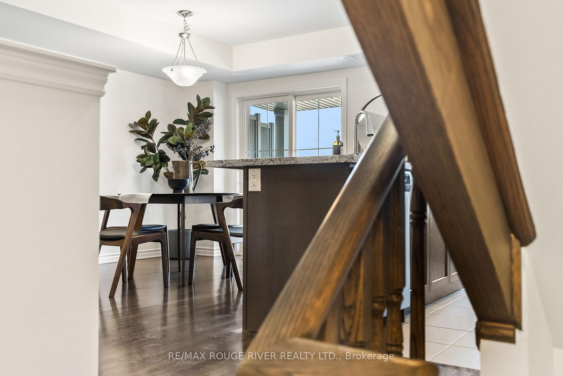 Photo 6 of 16 Mappin Way, Whitby, Rolling Acres — HOMEH