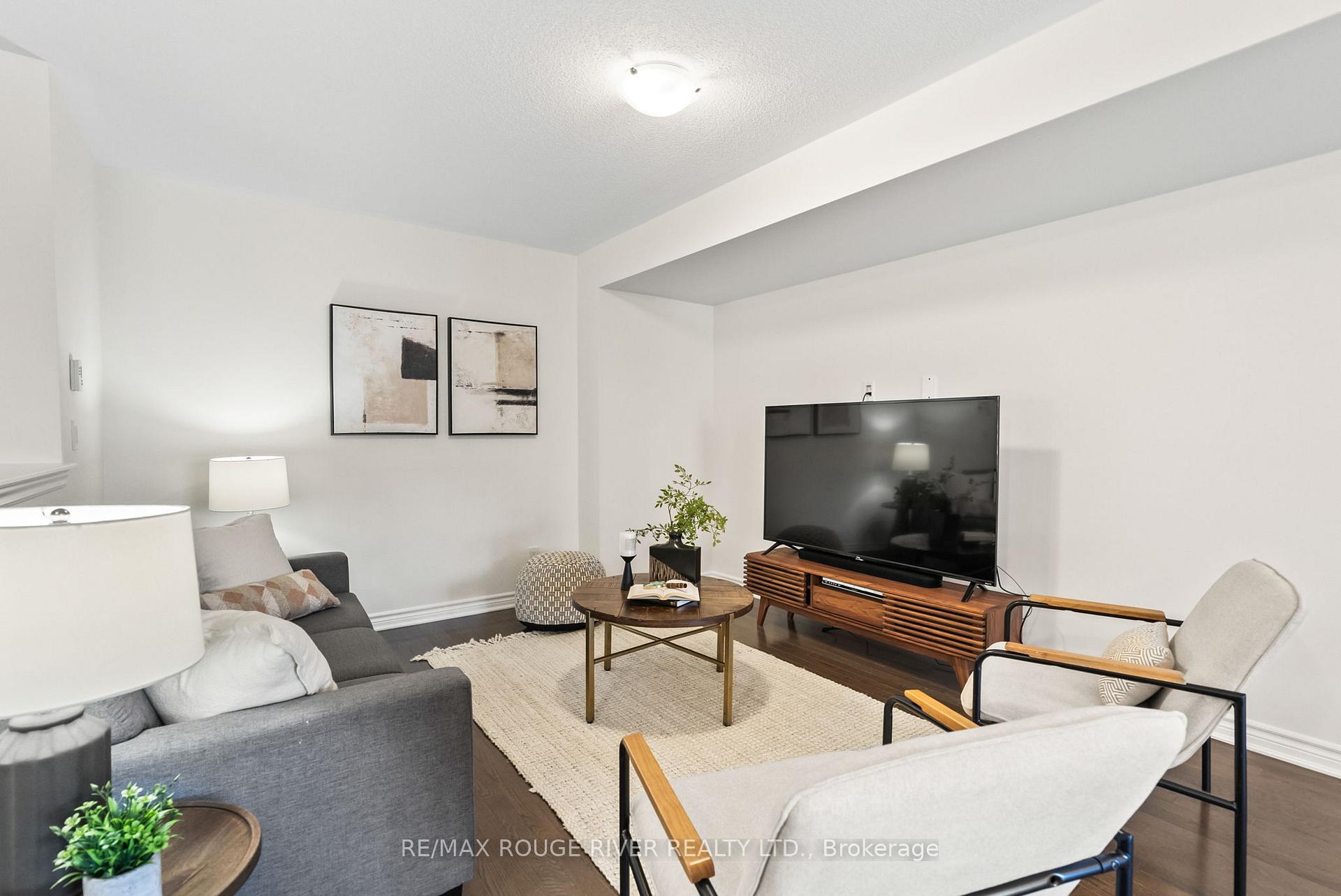 Photo 19 of 16 Mappin Way, Whitby, Rolling Acres — HOMEH
