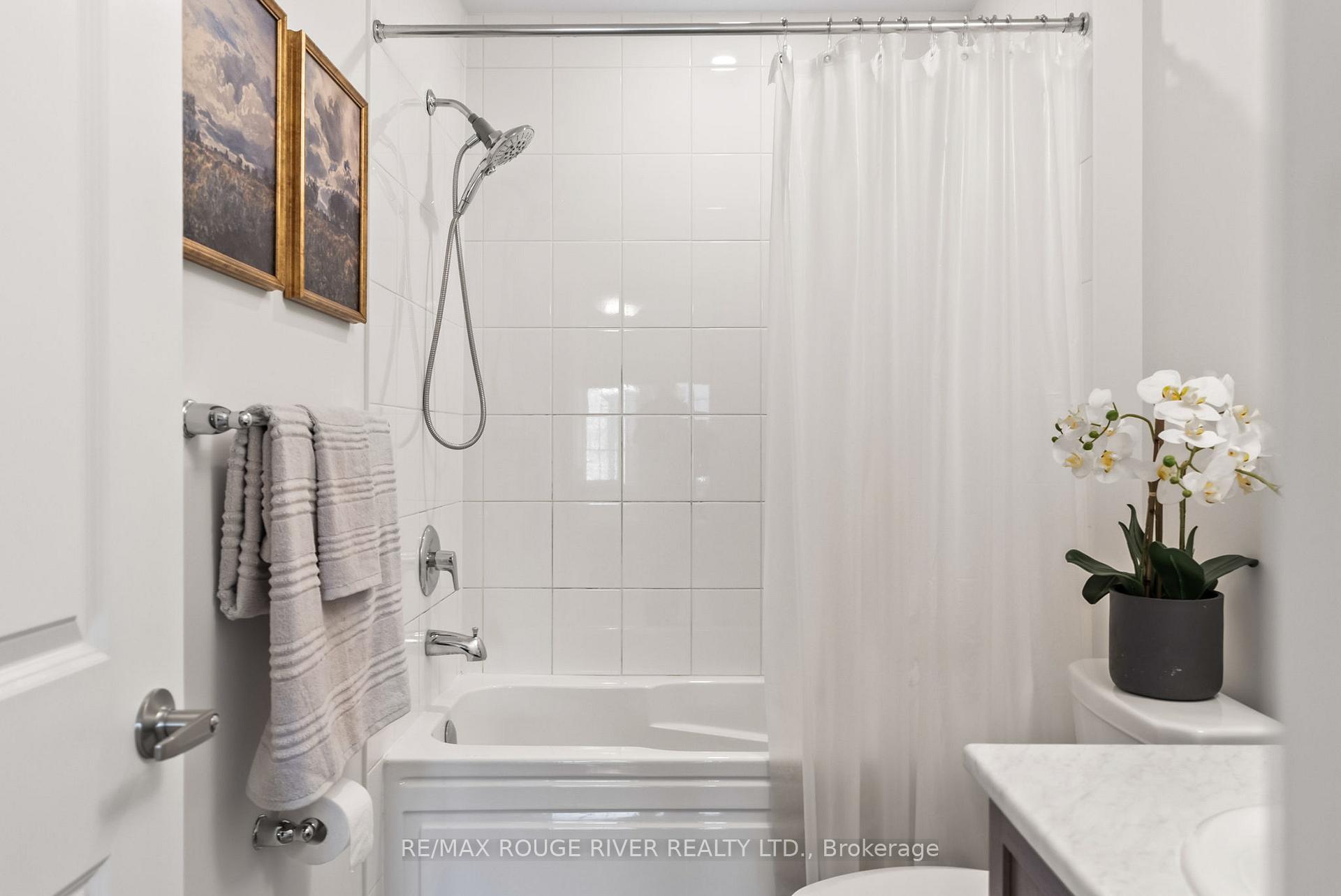 Photo 31 of 16 Mappin Way, Whitby, Rolling Acres — HOMEH