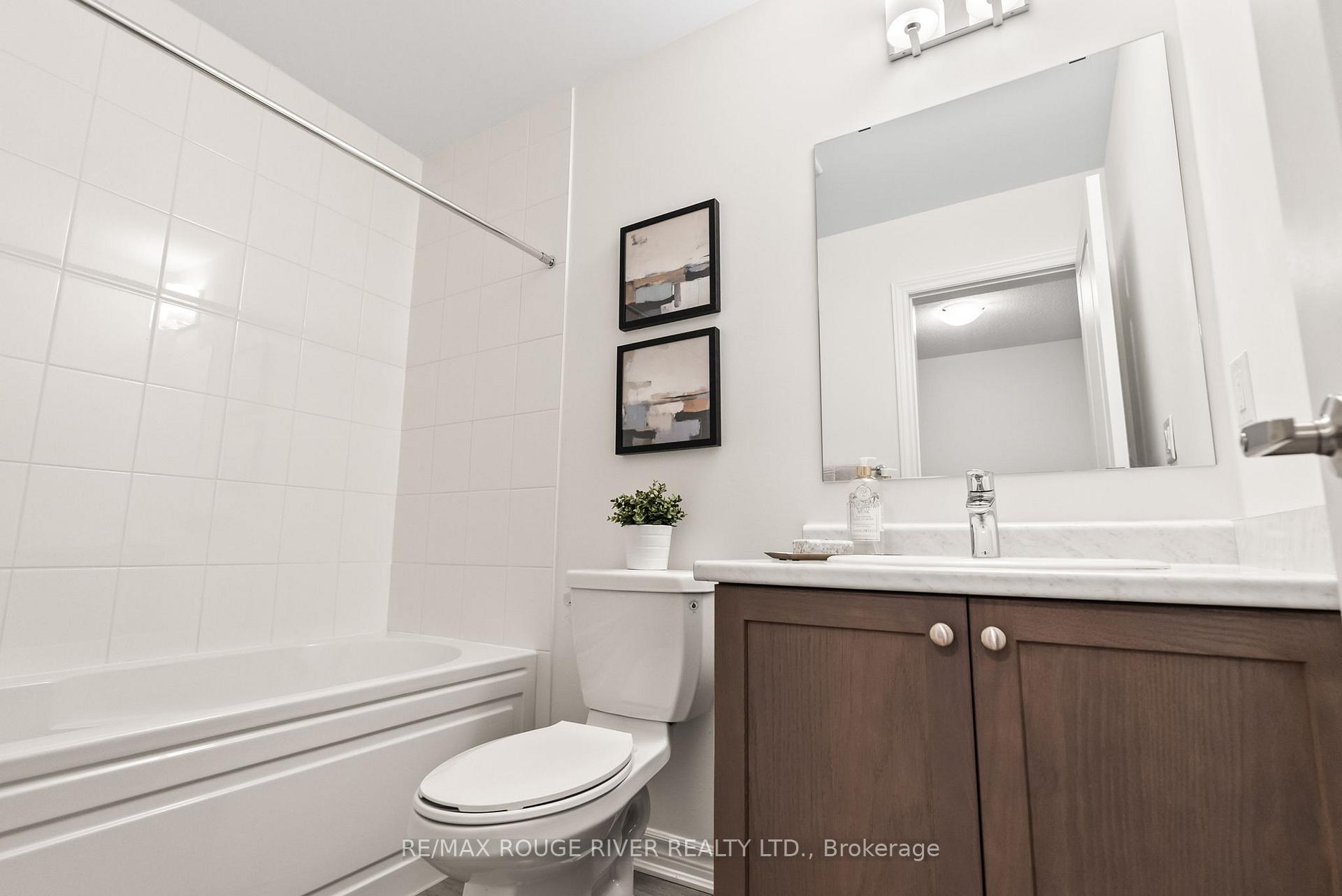 Photo 38 of 16 Mappin Way, Whitby, Rolling Acres — HOMEH