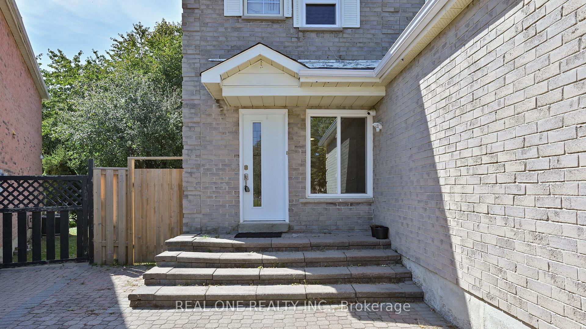 Photo 3 of 68 Large Crescent, Ajax, Central West — HOMEH