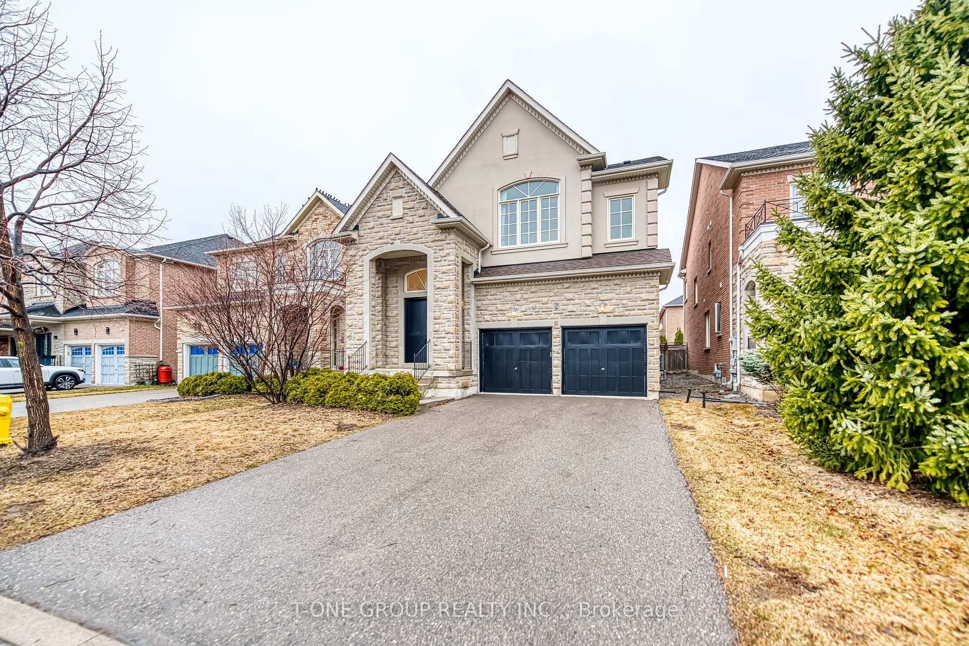 Photo 1 of 20 Aegis Drive, Vaughan, Patterson — HOMEH