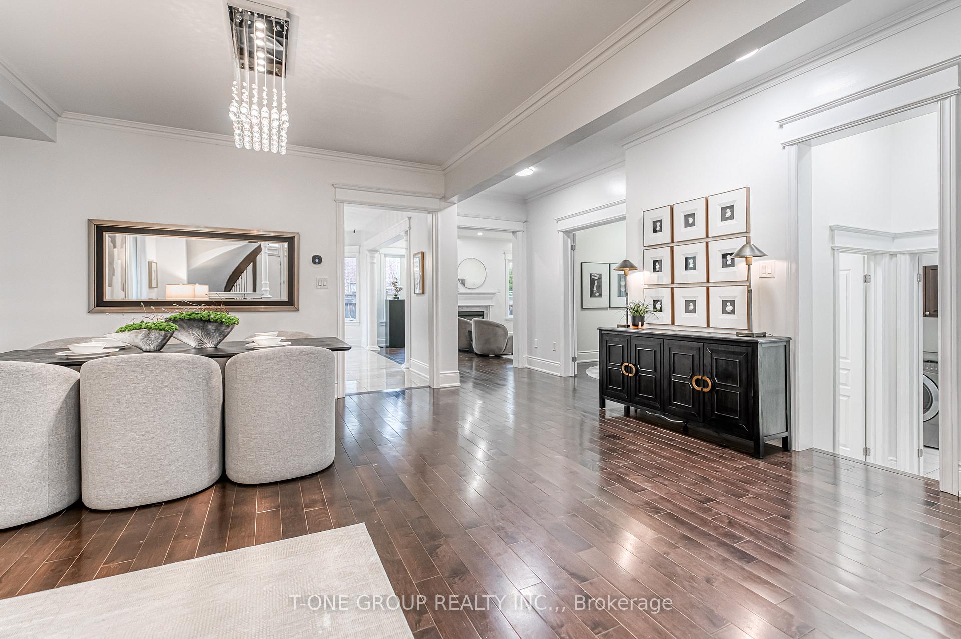 Photo 5 of 20 Aegis Drive, Vaughan, Patterson — HOMEH