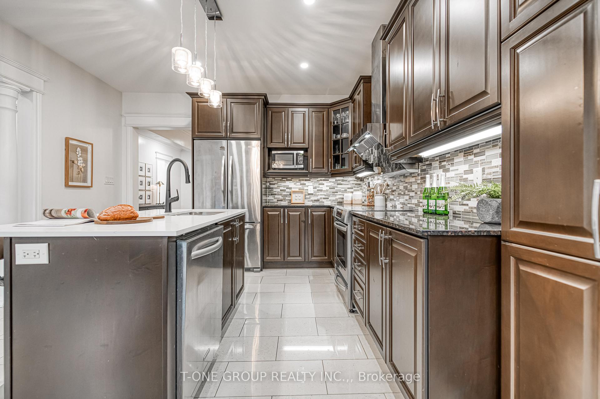 Photo 19 of 20 Aegis Drive, Vaughan, Patterson — HOMEH