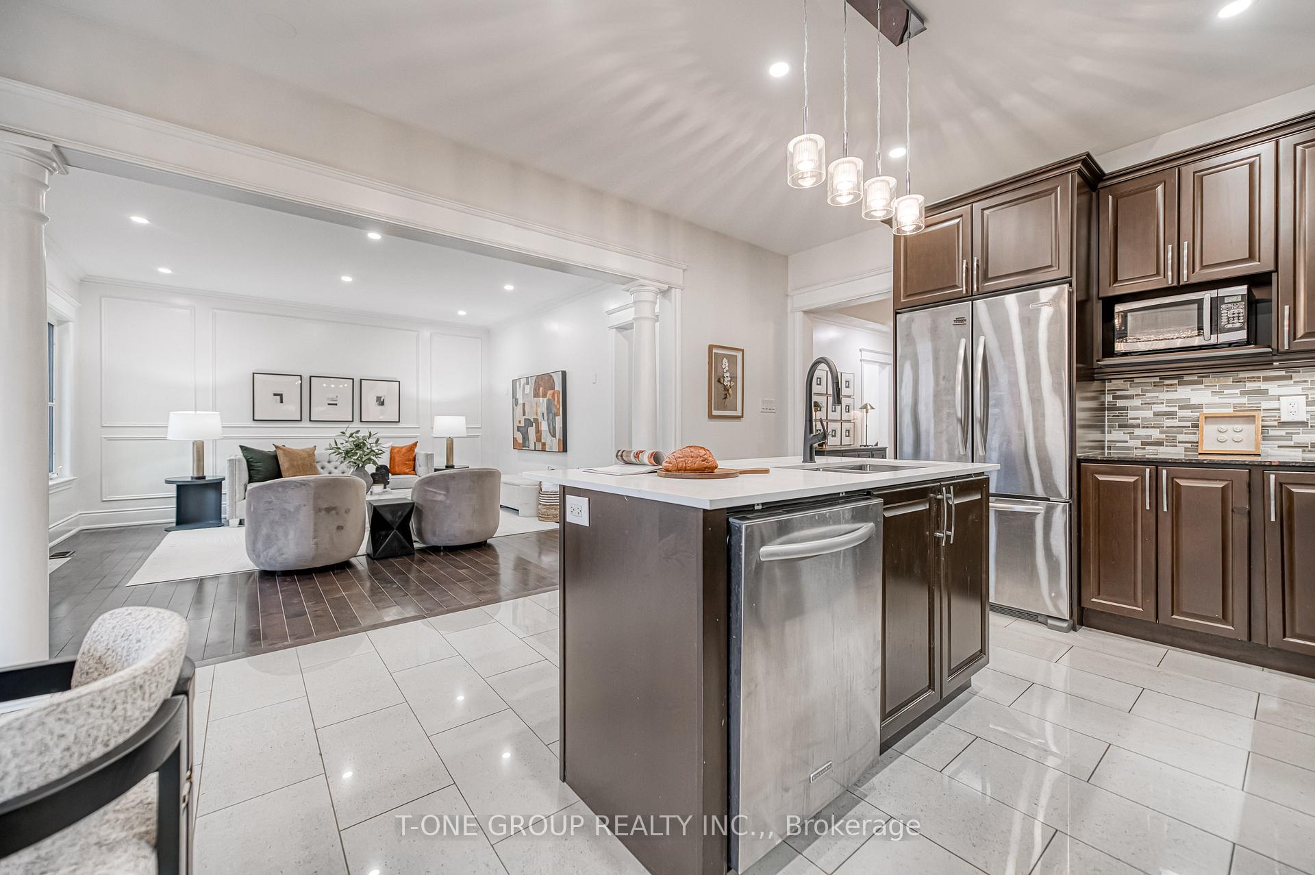 Photo 20 of 20 Aegis Drive, Vaughan, Patterson — HOMEH