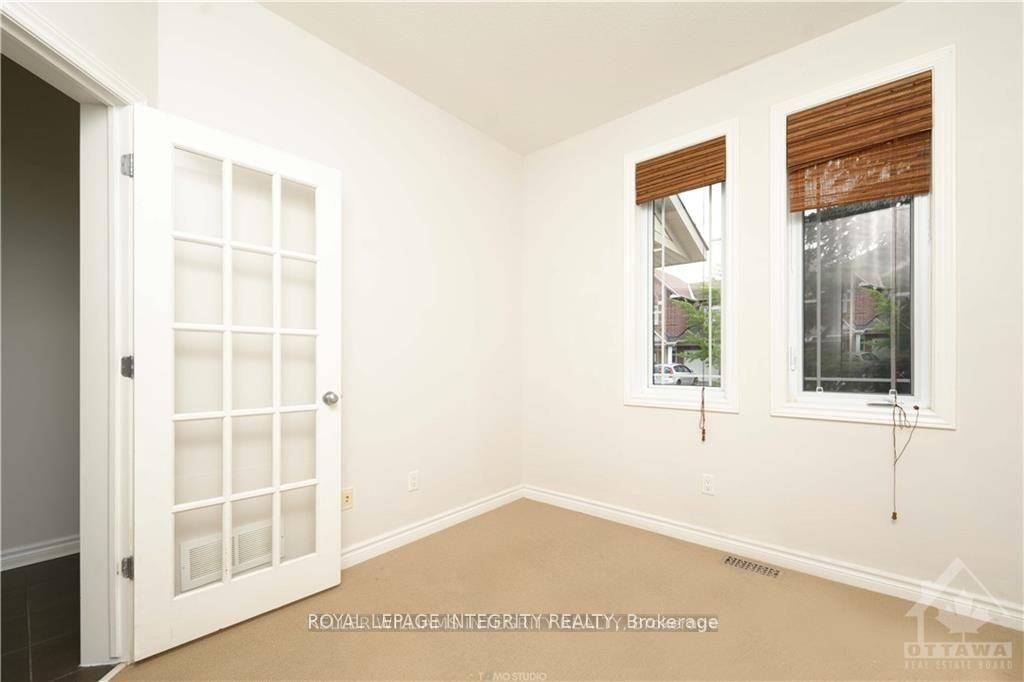 Photo 3 of 432 Temiskaming Crescent, Ottawa, Barrhaven - Strandherd — HOMEH