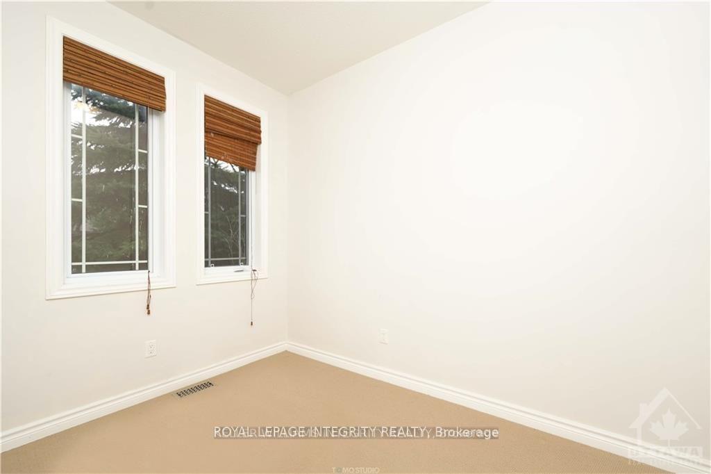 Photo 4 of 432 Temiskaming Crescent, Ottawa, Barrhaven - Strandherd — HOMEH
