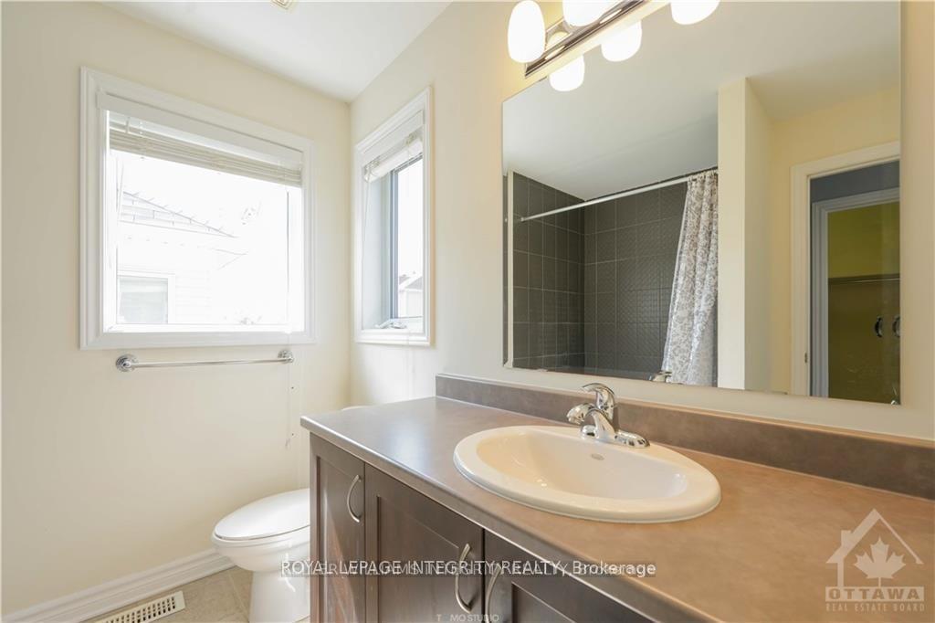 Photo 19 of 432 Temiskaming Crescent, Ottawa, Barrhaven - Strandherd — HOMEH