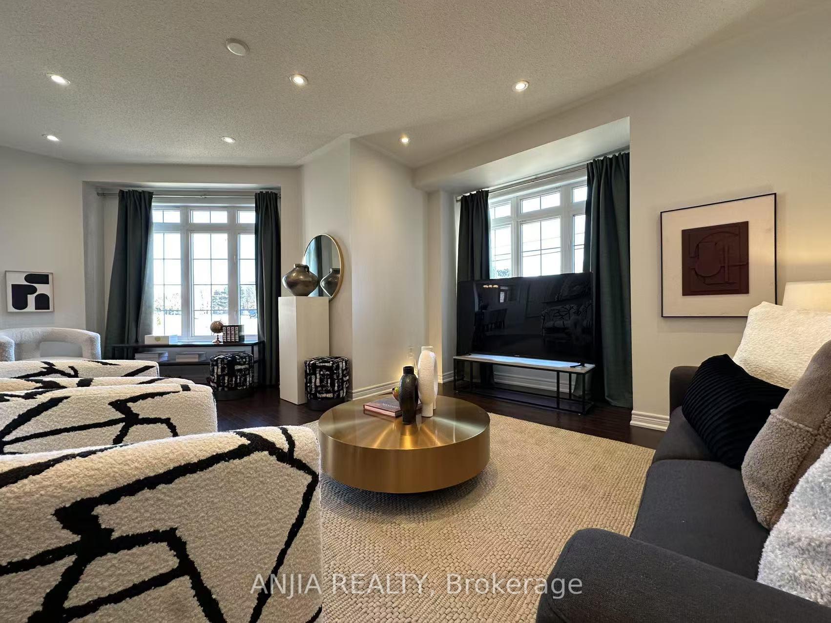 Photo 4 of 4614 16th Avenue, Markham, Berczy — HOMEH