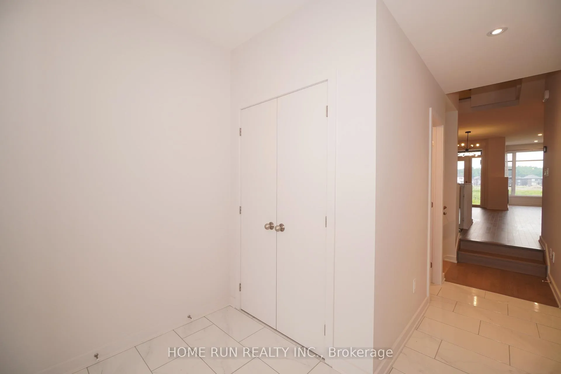 Photo 2 of 770 Solarium Avenue, Ottawa, Riverside South/Gloucester Glen — HOMEH