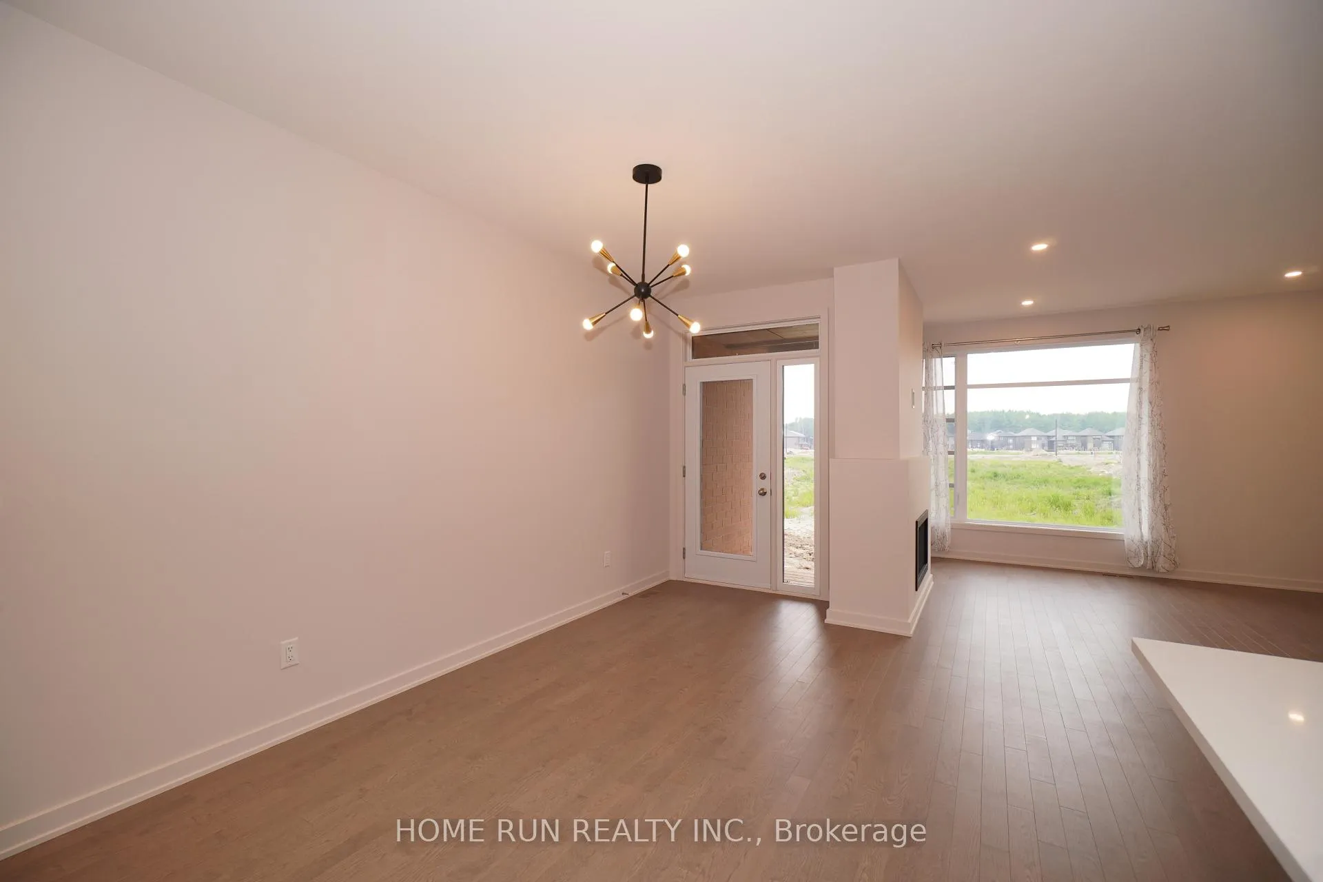 Photo 13 of 770 Solarium Avenue, Ottawa, Riverside South/Gloucester Glen — HOMEH
