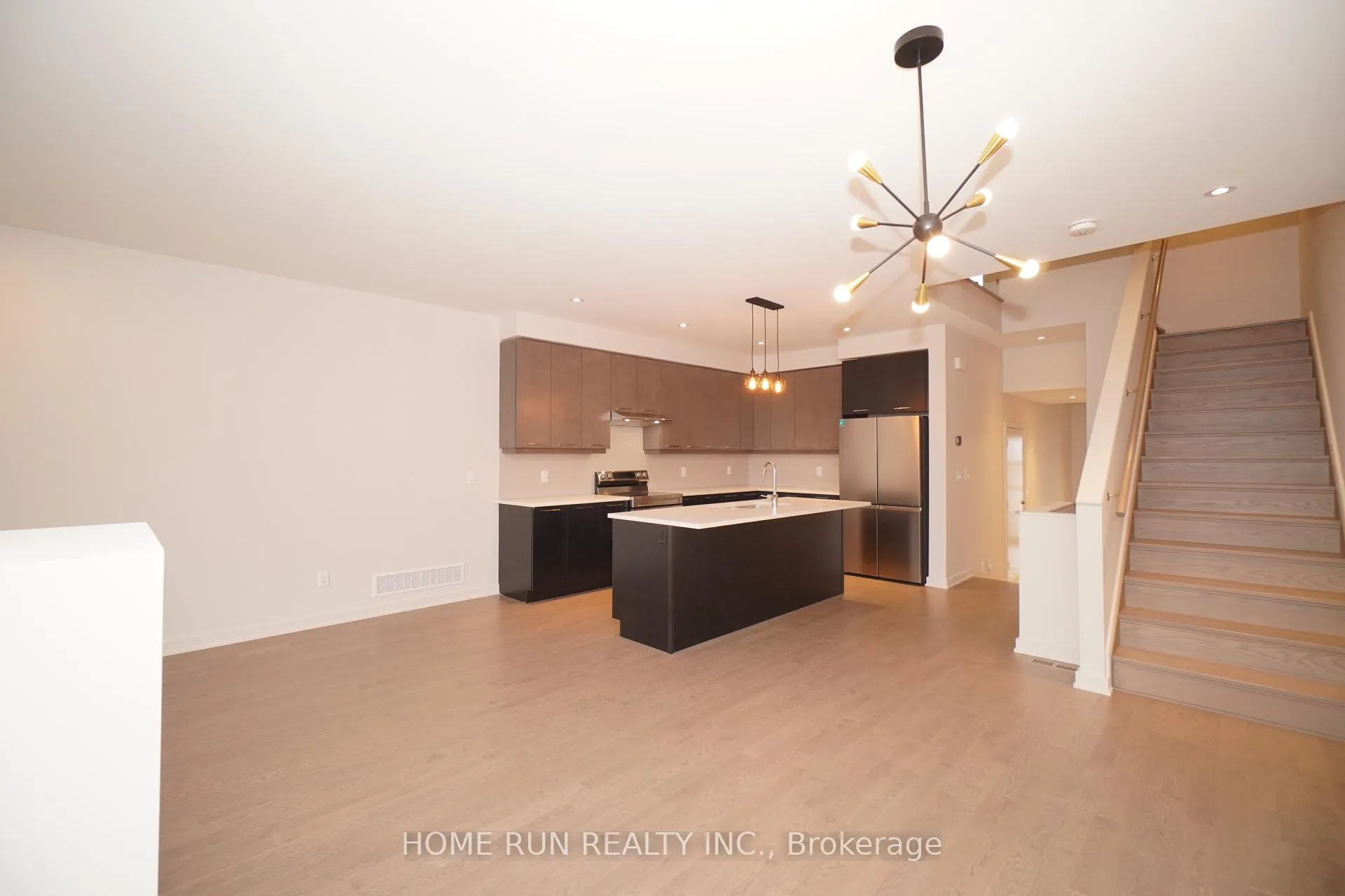 Photo 15 of 770 Solarium Avenue, Ottawa, Riverside South/Gloucester Glen — HOMEH