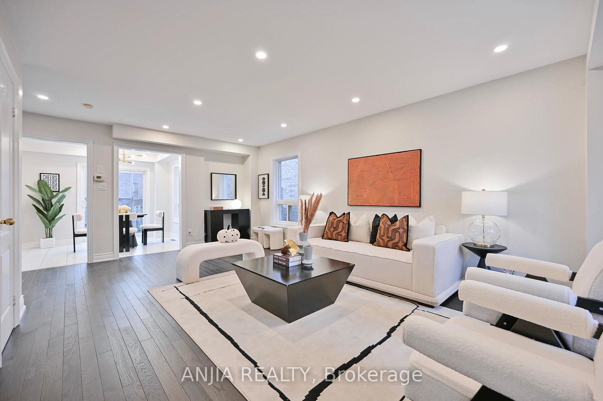 Photo 4 of 81 Stotts Crescent, Markham, Wismer — HOMEH