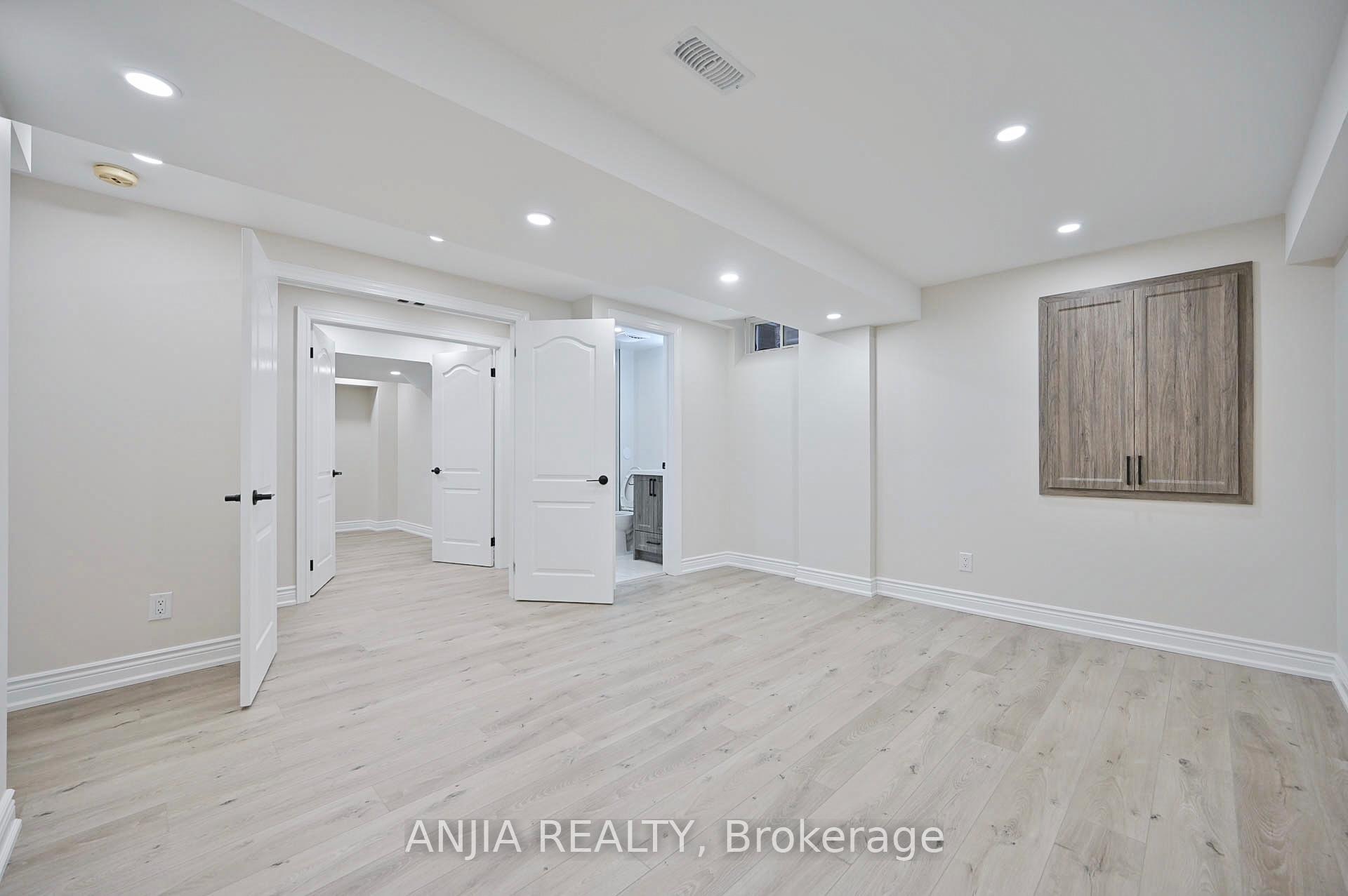 Photo 34 of 81 Stotts Crescent, Markham, Wismer — HOMEH