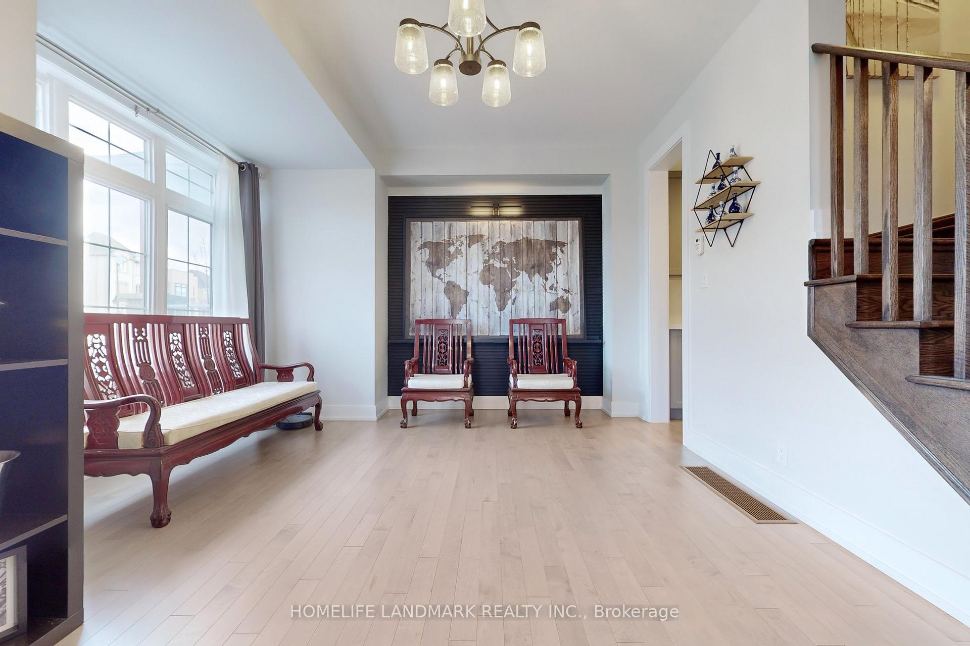 Photo 4 of 25 York Downs Boulevard, Markham, Angus Glen — HOMEH
