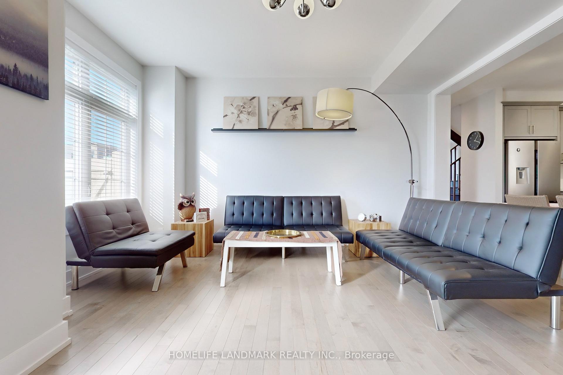Photo 9 of 25 York Downs Boulevard, Markham, Angus Glen — HOMEH