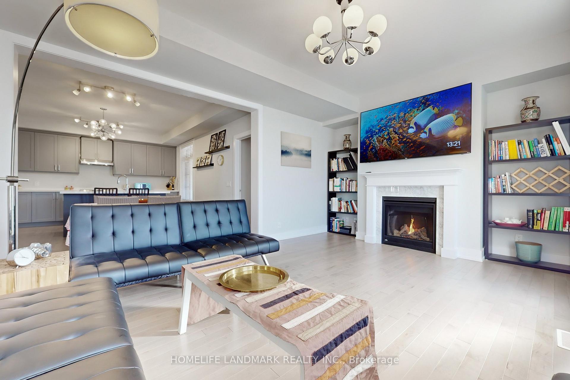 Photo 10 of 25 York Downs Boulevard, Markham, Angus Glen — HOMEH