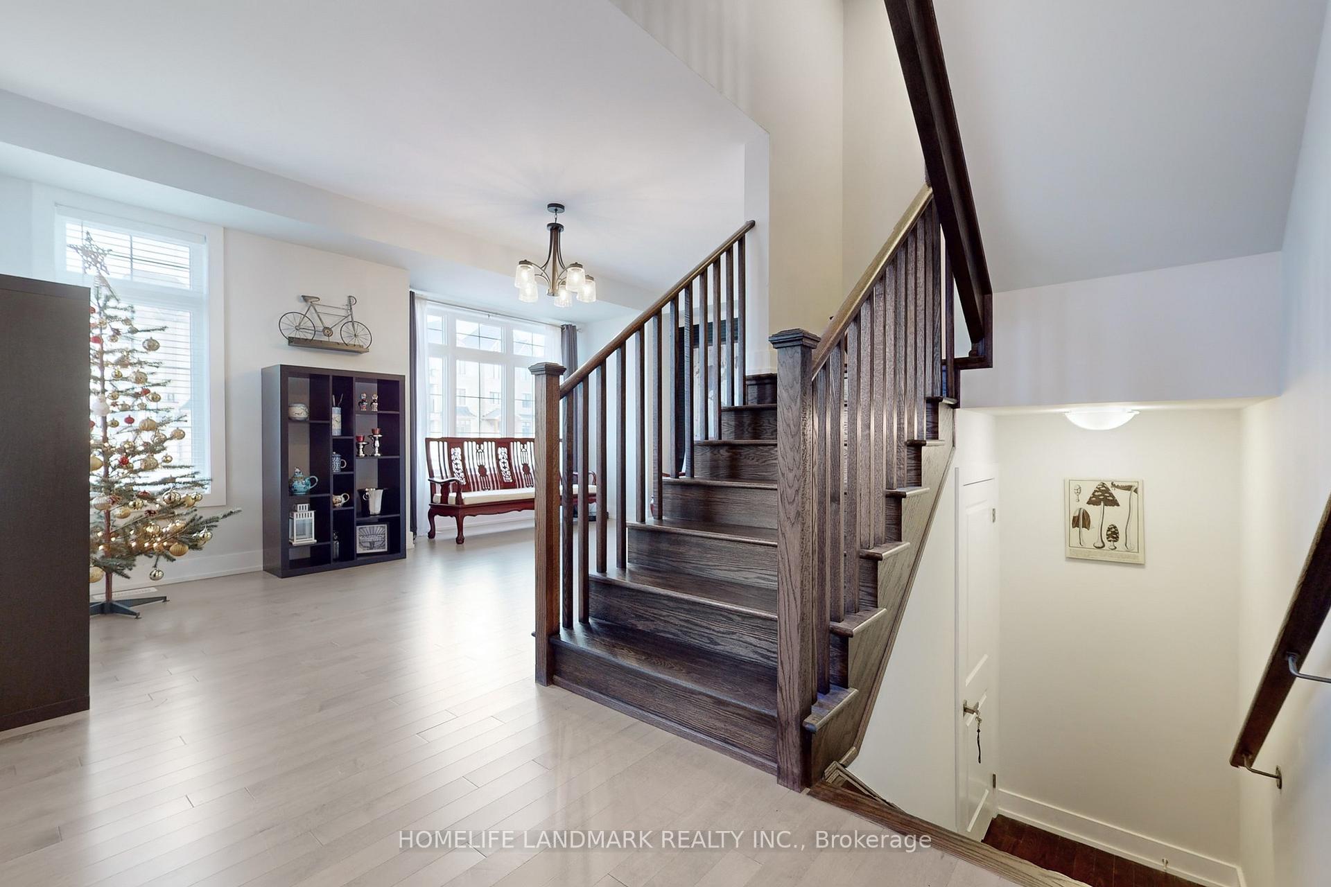 Photo 16 of 25 York Downs Boulevard, Markham, Angus Glen — HOMEH