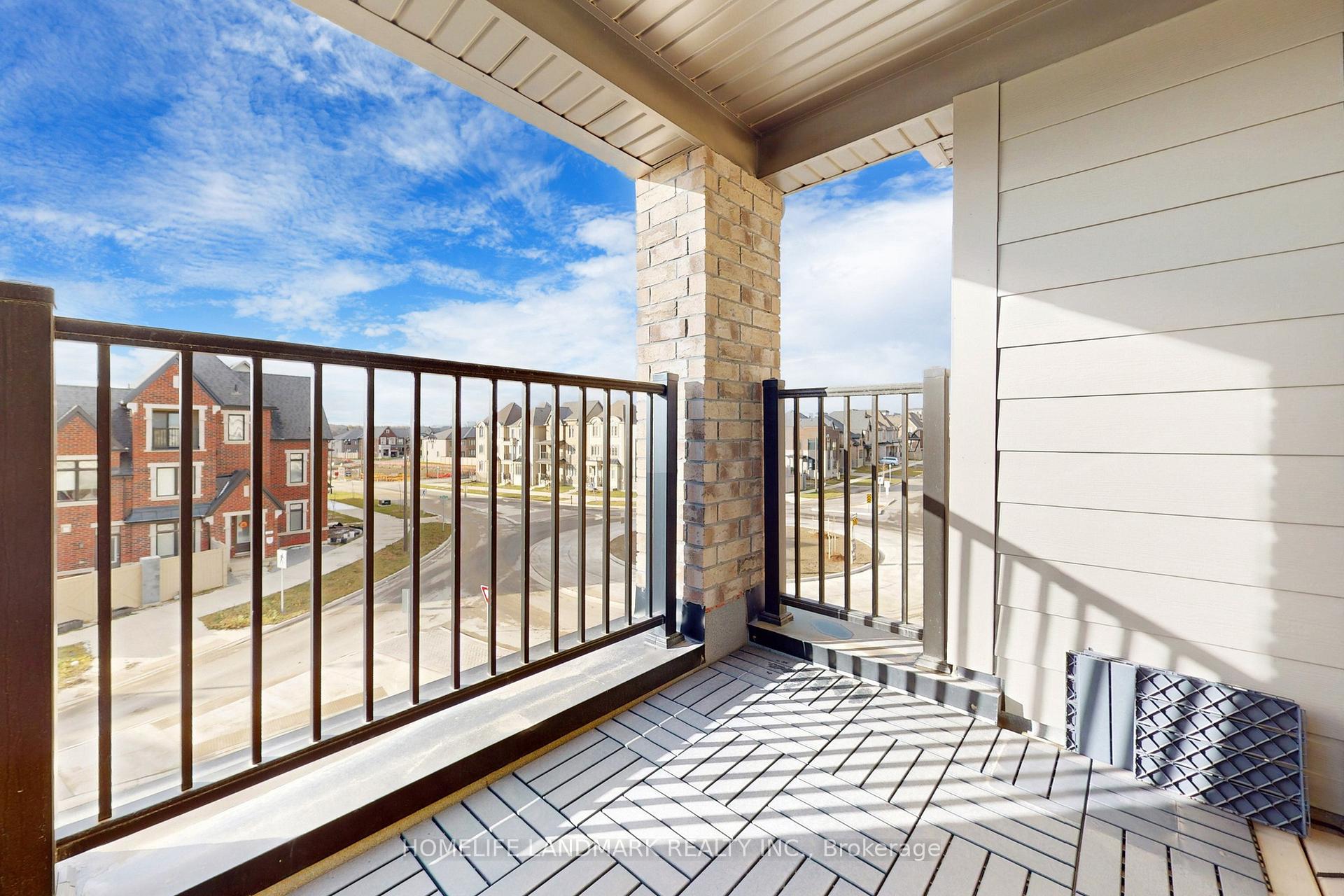 Photo 33 of 25 York Downs Boulevard, Markham, Angus Glen — HOMEH