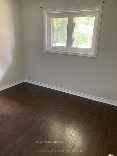 Photo 7 of 152 Thickson Road N, Whitby, Blue Grass Meadows — HOMEH