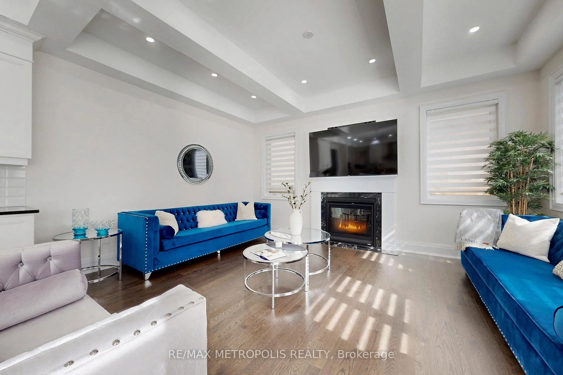 Photo 6 of 163 Ballantyne Boulevard, Vaughan, Vellore Village — HOMEH