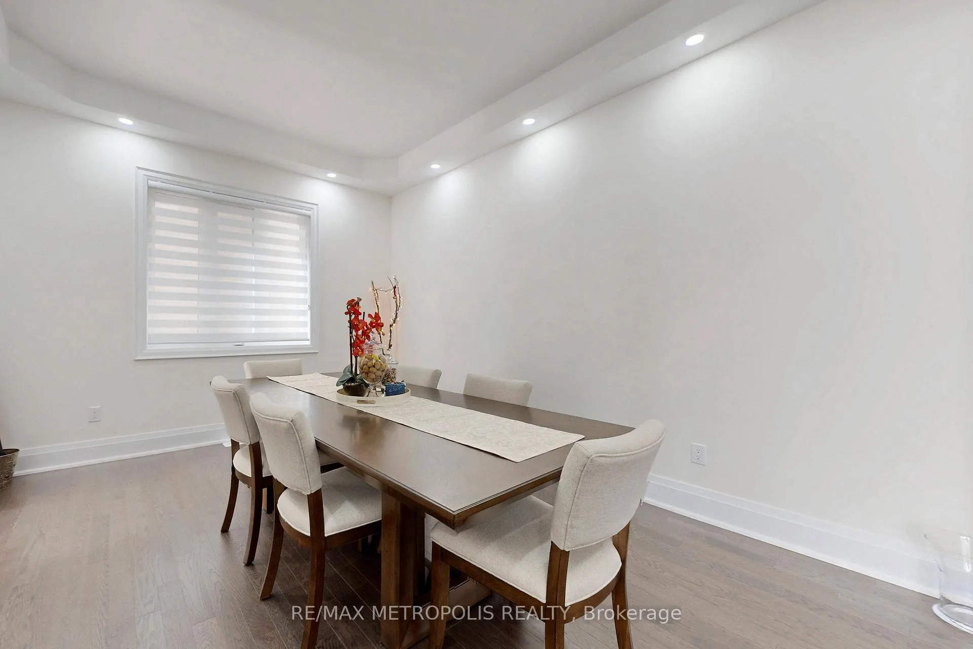 Photo 8 of 163 Ballantyne Boulevard, Vaughan, Vellore Village — HOMEH