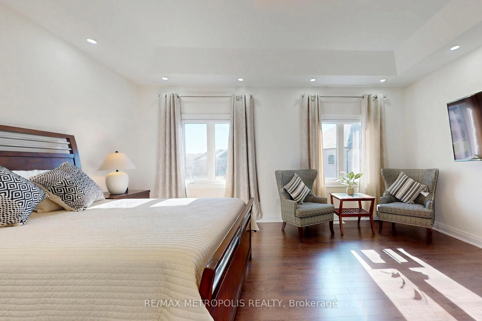 Photo 26 of 163 Ballantyne Boulevard, Vaughan, Vellore Village — HOMEH