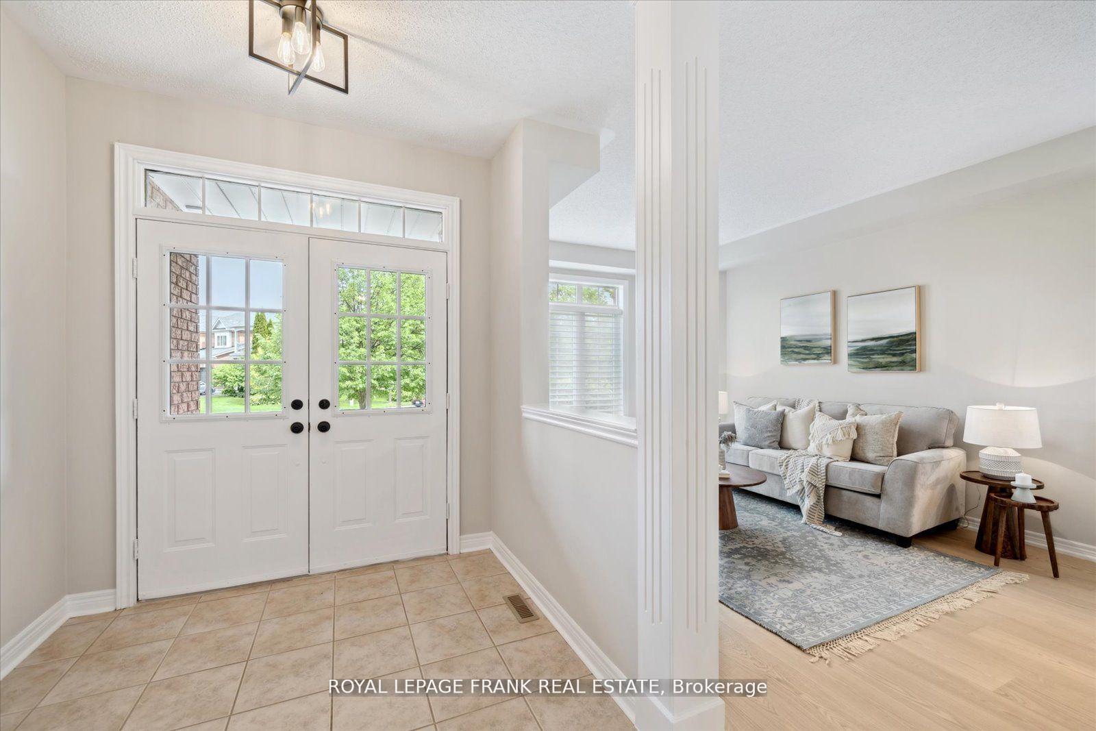 Photo 4 of 24 James Rowe Drive, Whitby, Williamsburg — HOMEH