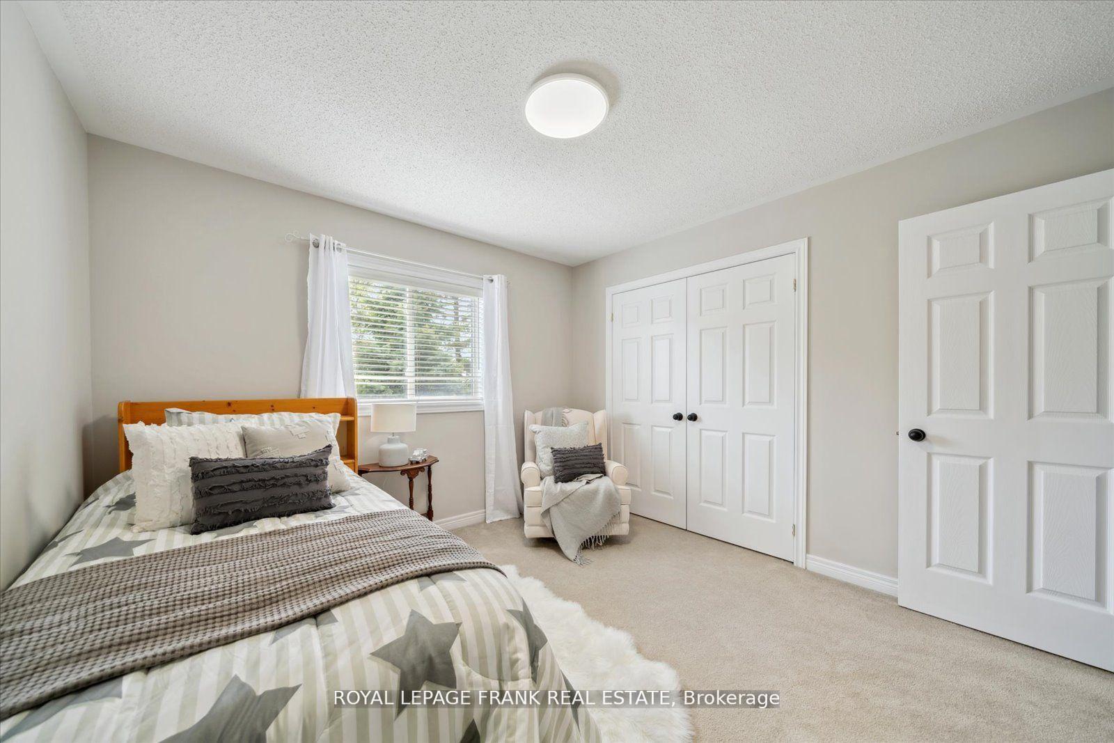Photo 27 of 24 James Rowe Drive, Whitby, Williamsburg — HOMEH