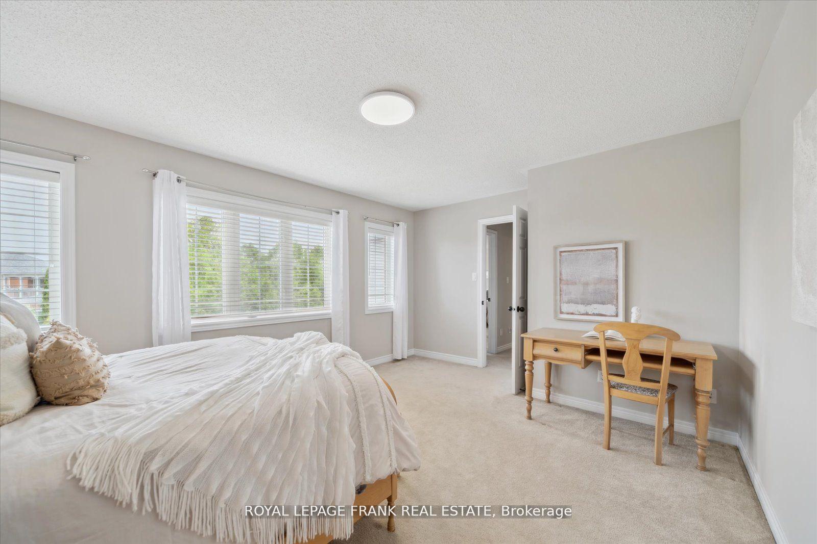 Photo 29 of 24 James Rowe Drive, Whitby, Williamsburg — HOMEH