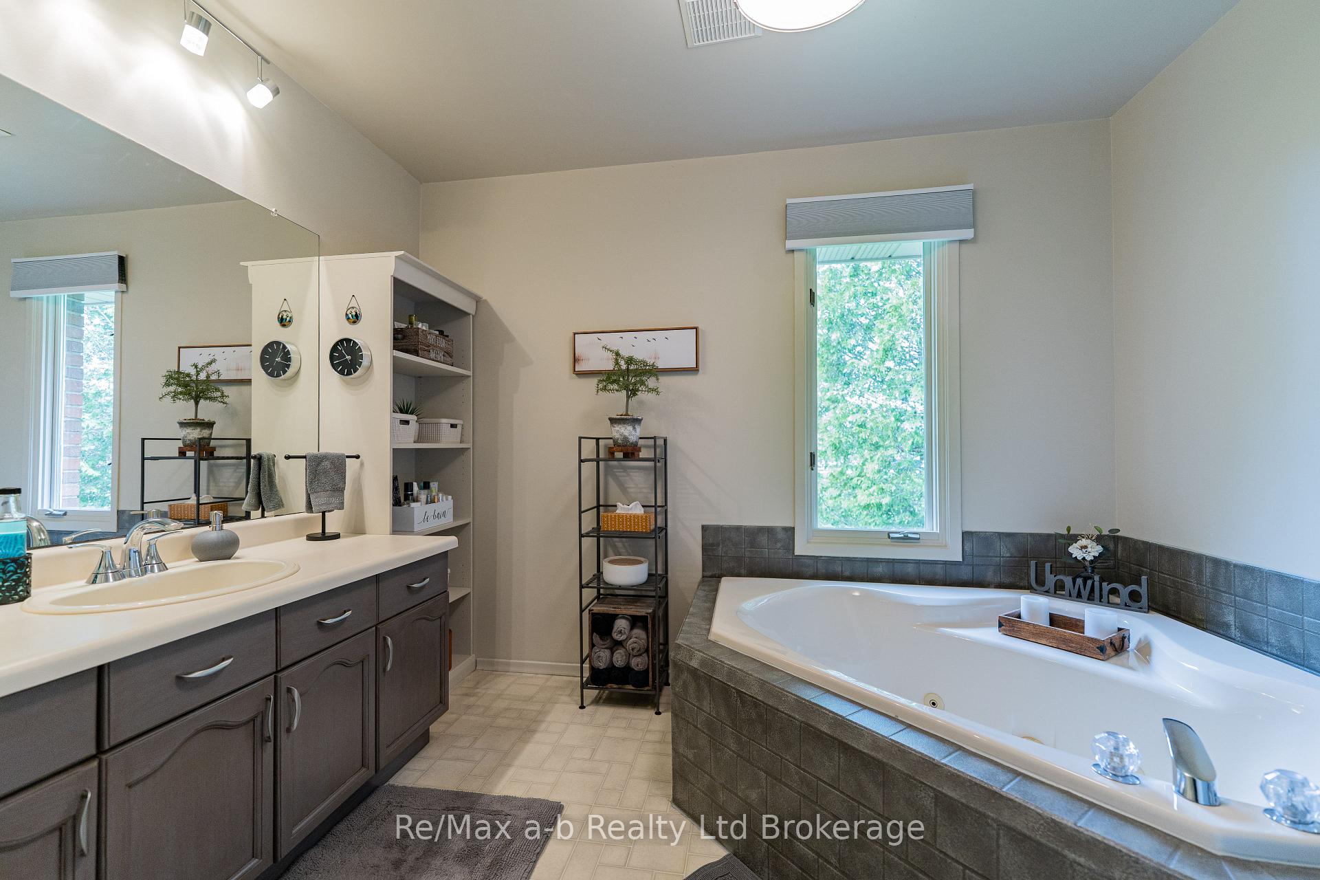 Photo 23 of 10884 Plank Road, Bayham, Rural Bayham — HOMEH