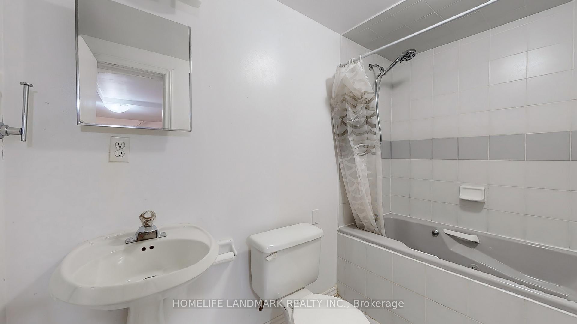 Photo 30 of 59 Raleigh Crescent, Markham, Markville — HOMEH