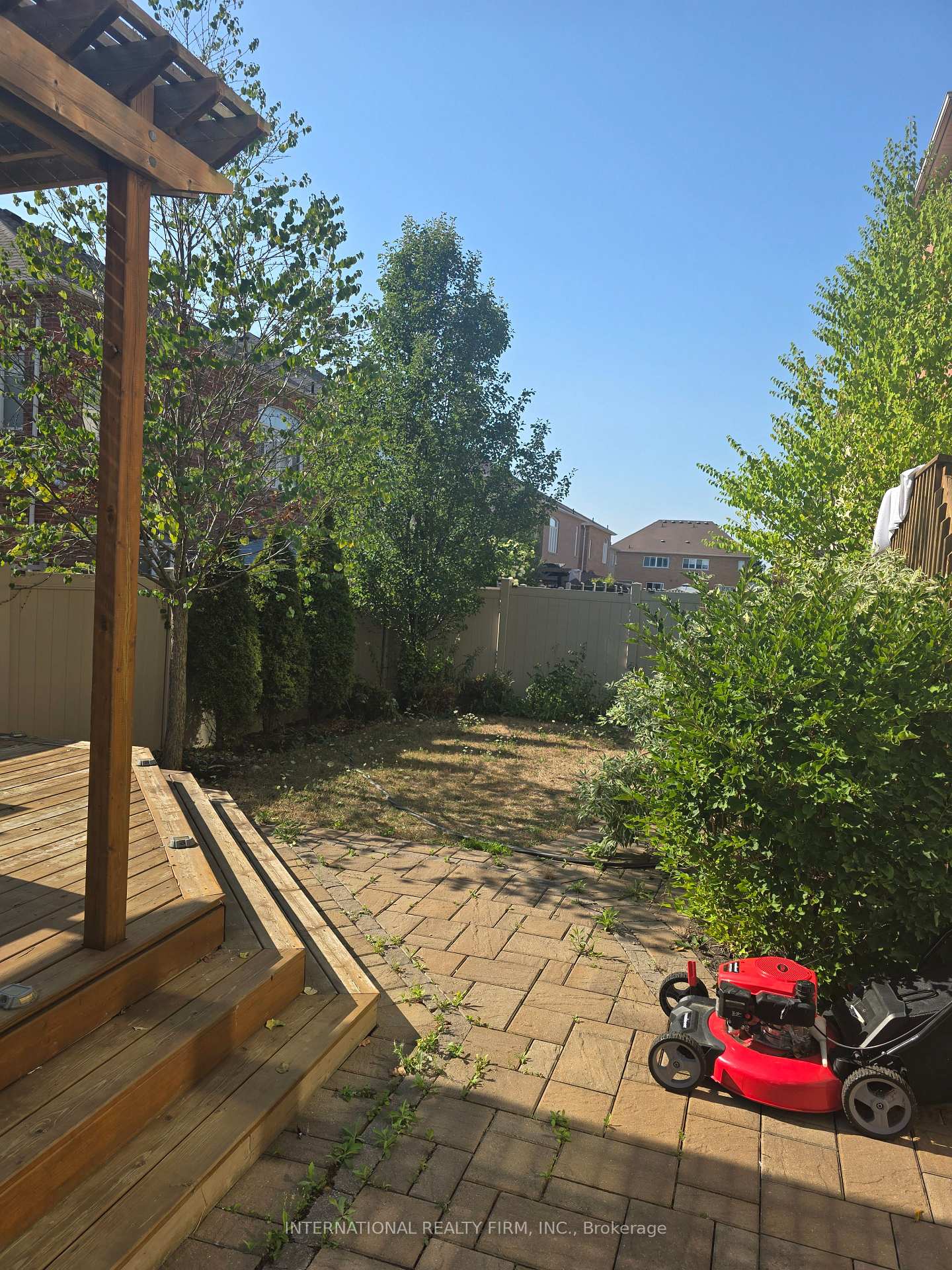 Photo 4 of 22 Darlet Avenue, Ajax, Northeast Ajax — HOMEH
