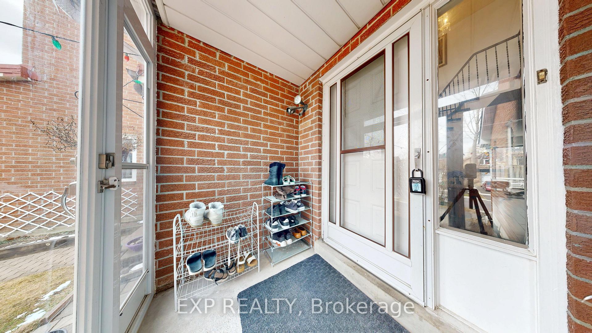 Photo 21 of 19 Riviera Drive, Vaughan, Glen Shields — HOMEH