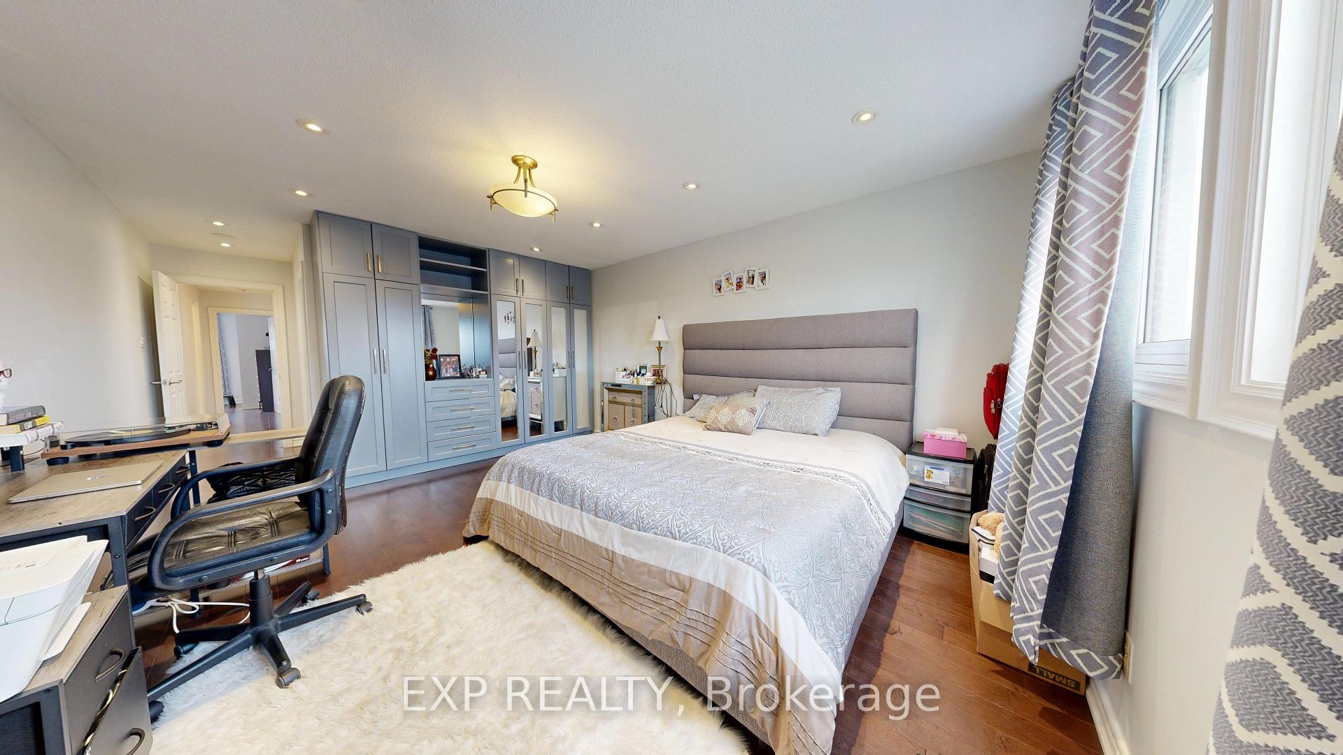 Photo 26 of 19 Riviera Drive, Vaughan, Glen Shields — HOMEH