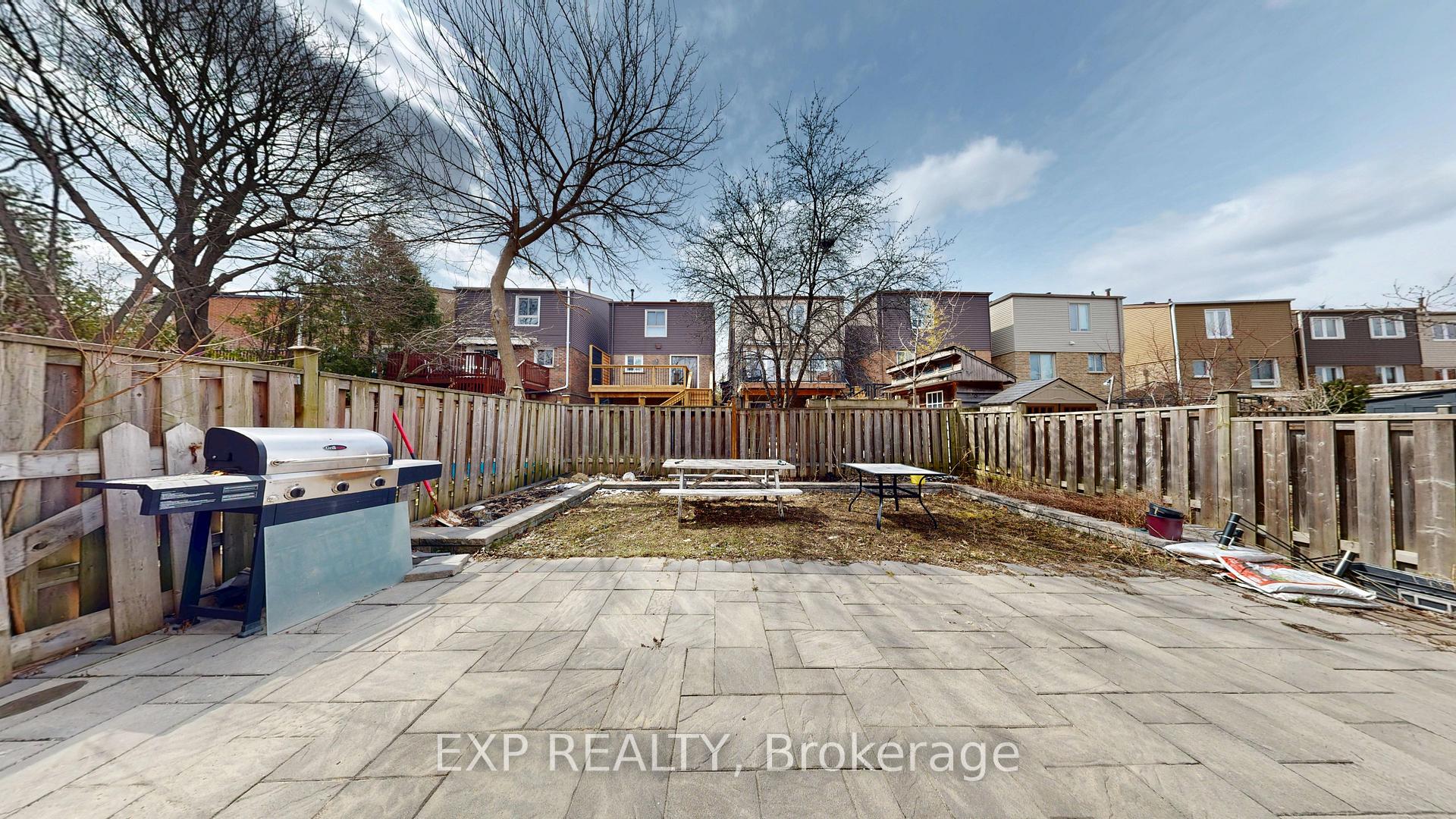 Photo 37 of 19 Riviera Drive, Vaughan, Glen Shields — HOMEH