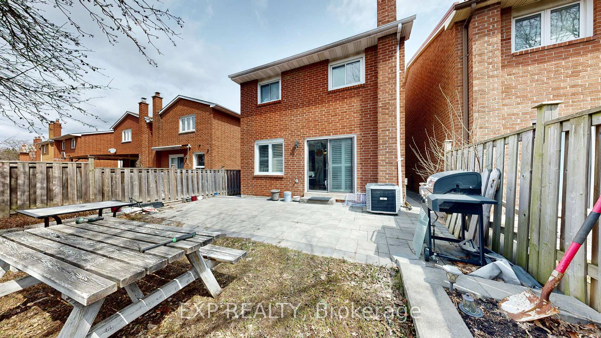 Photo 38 of 19 Riviera Drive, Vaughan, Glen Shields — HOMEH